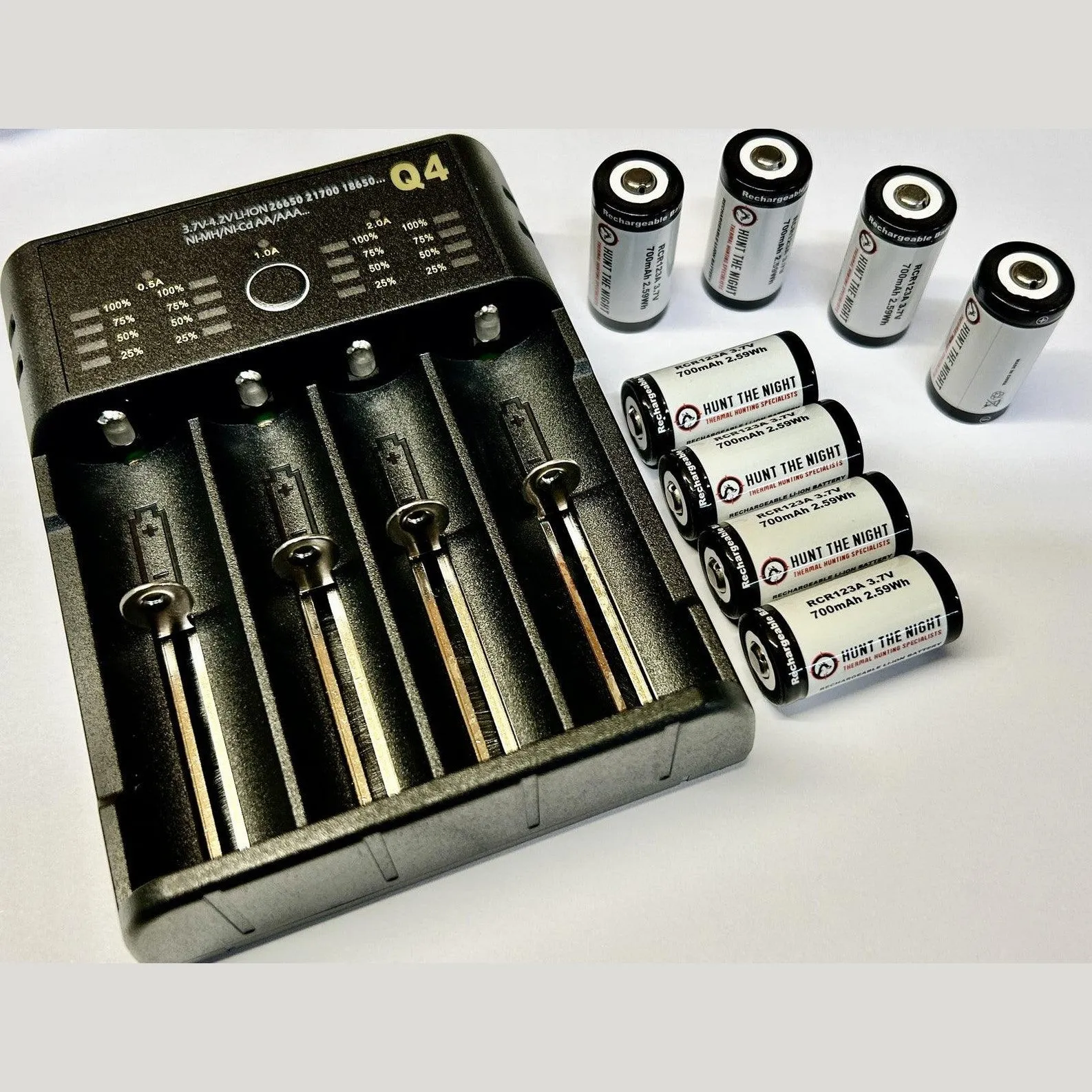 8X 700MAH CR123A RECHARGEABLE BATTERIES WITH USB CHARGER