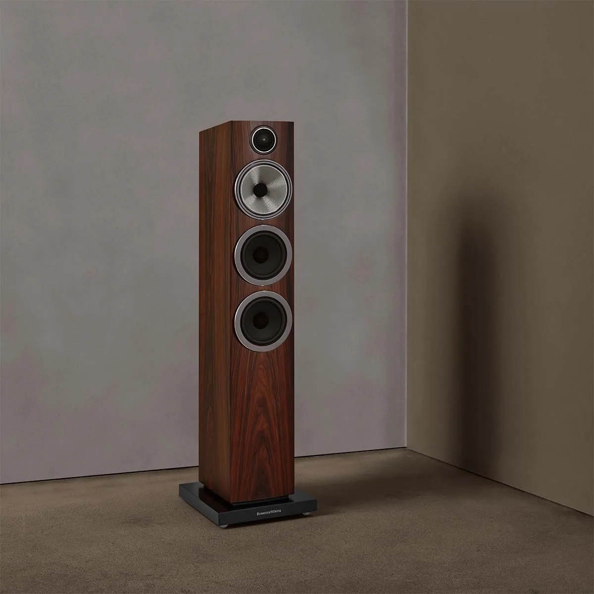Bowers & Wilkins 704 S3 3-Way Floorstanding Loudspeaker