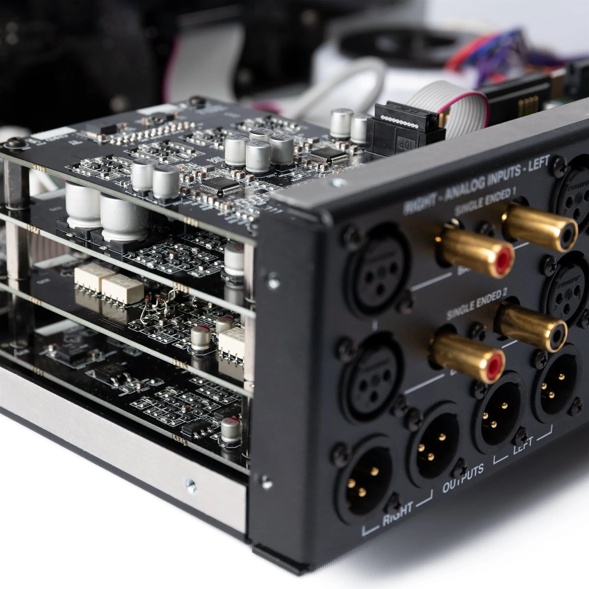 Bryston BR-20 Streaming DAC & Preamplifier
