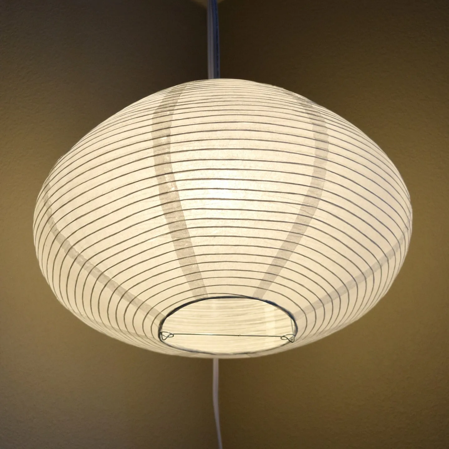 Bulbous Shaped Premium Fine Line Paper Lantern, White (16"W x 11"H)