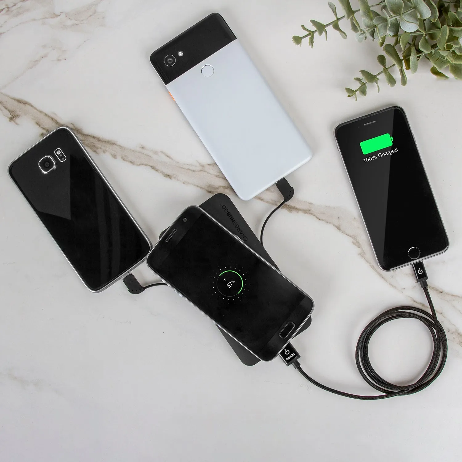 ChargeHubGO  Power Bank With Wireless Charging Pad