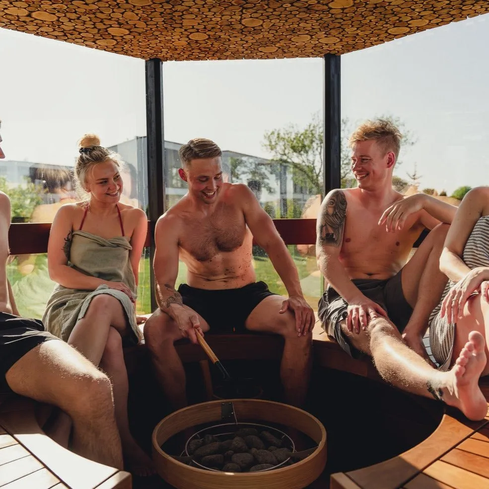Haljas Hele Double | 7-Person Pre-Assembled Luxury Outdoor Glass Traditional Sauna with Changeroom