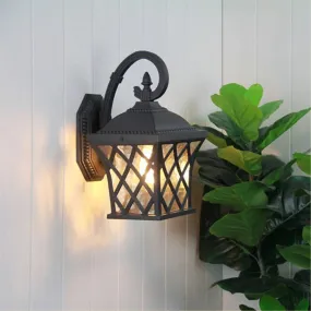 Lattuce Outdoor Coach Wall Light in Black or White