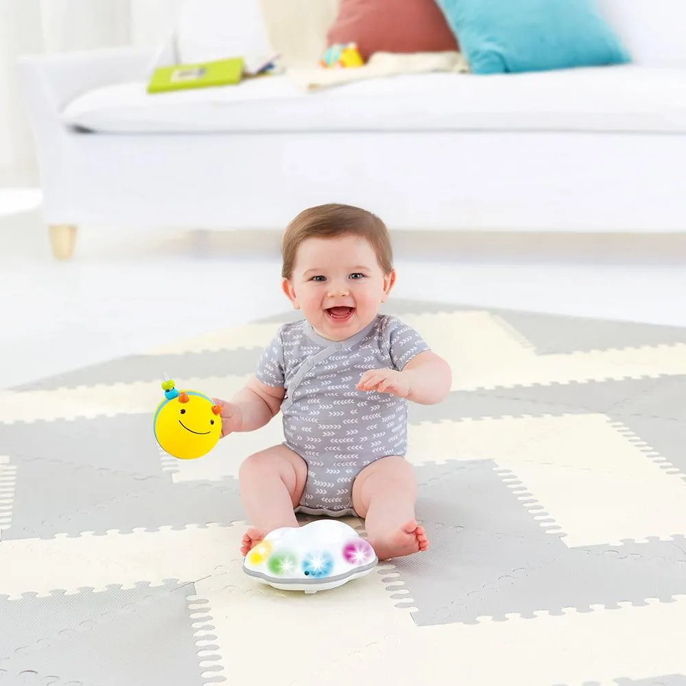 Skip*Hop - Explore & More Follow Bee Crawl Toy